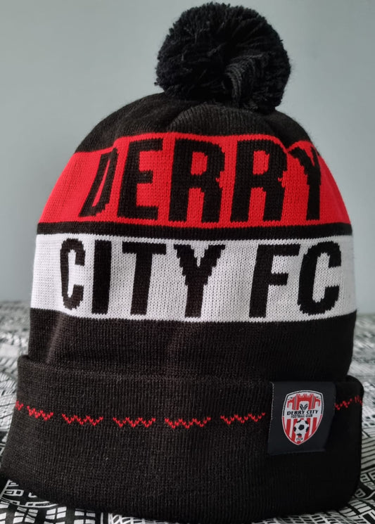 Black/Red/White Bobble Ha