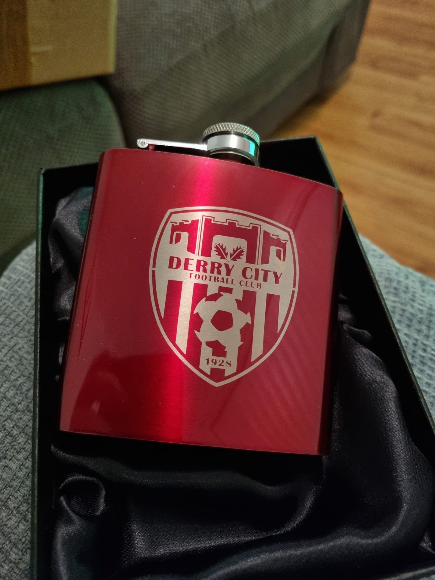 Red Hip Flask With Gift Box